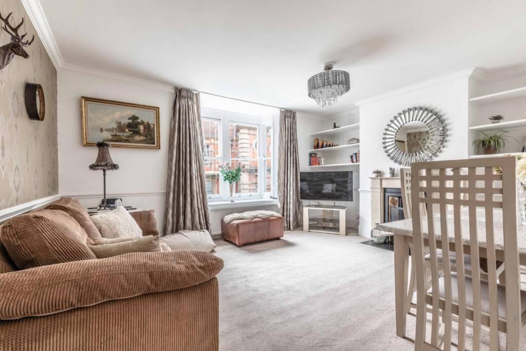Windsor Town Centre Victorian Townhouse Sleeps 6 Villa Eksteriør bilde