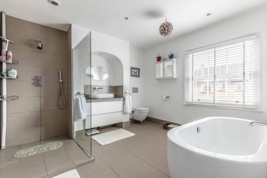 Windsor Town Centre Victorian Townhouse Sleeps 6 Villa Eksteriør bilde